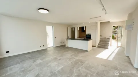 Prodaja, dvosoban stan, 119m², Krašići, Tivat - image 5