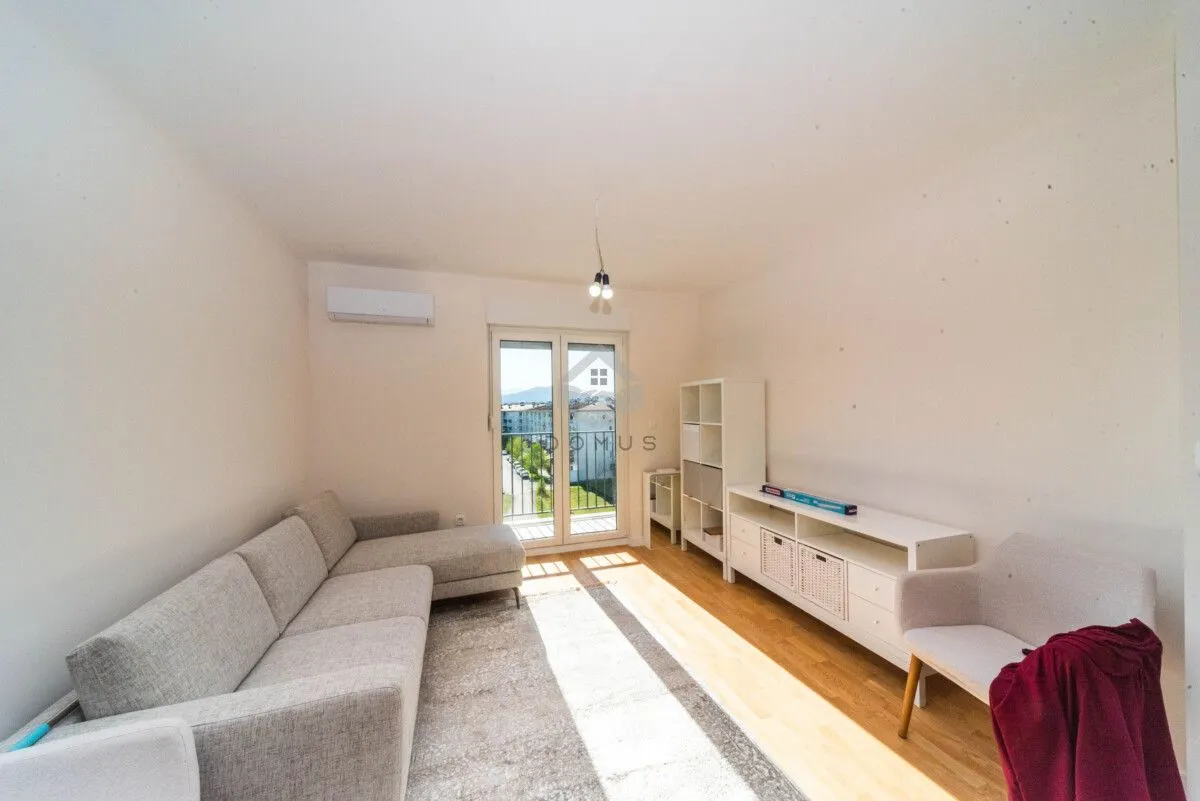 Rent, one bedroom apartment, 44m², Pobrežje, Podgorica