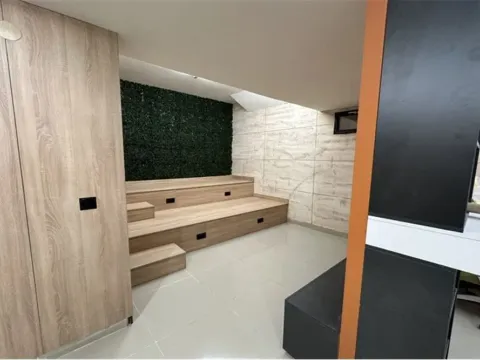 Izdavanje, poslovni prostor, 112m², Niš, Srbija - image 20