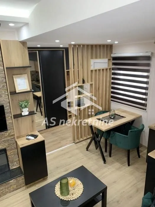 Rent, apartment, 26m², Senjak, Beograd