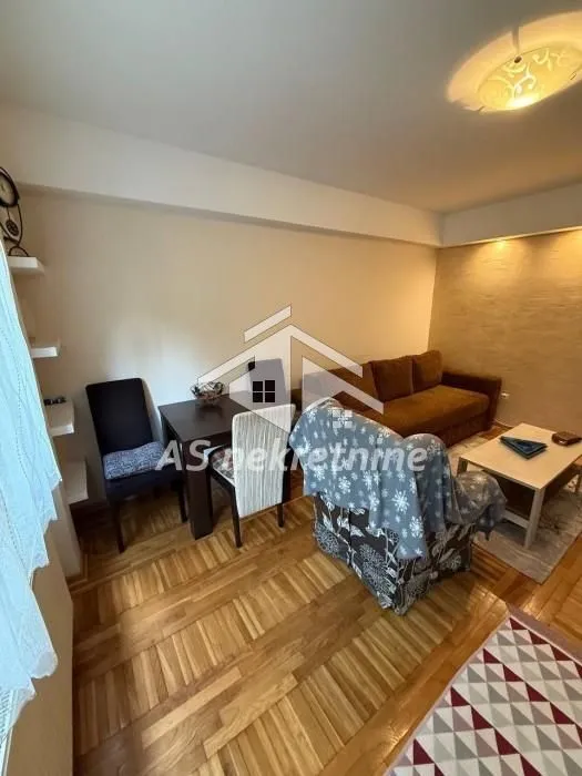 Izdavanje, jednosoban stan, 30m², Banovo Brdo, Beograd