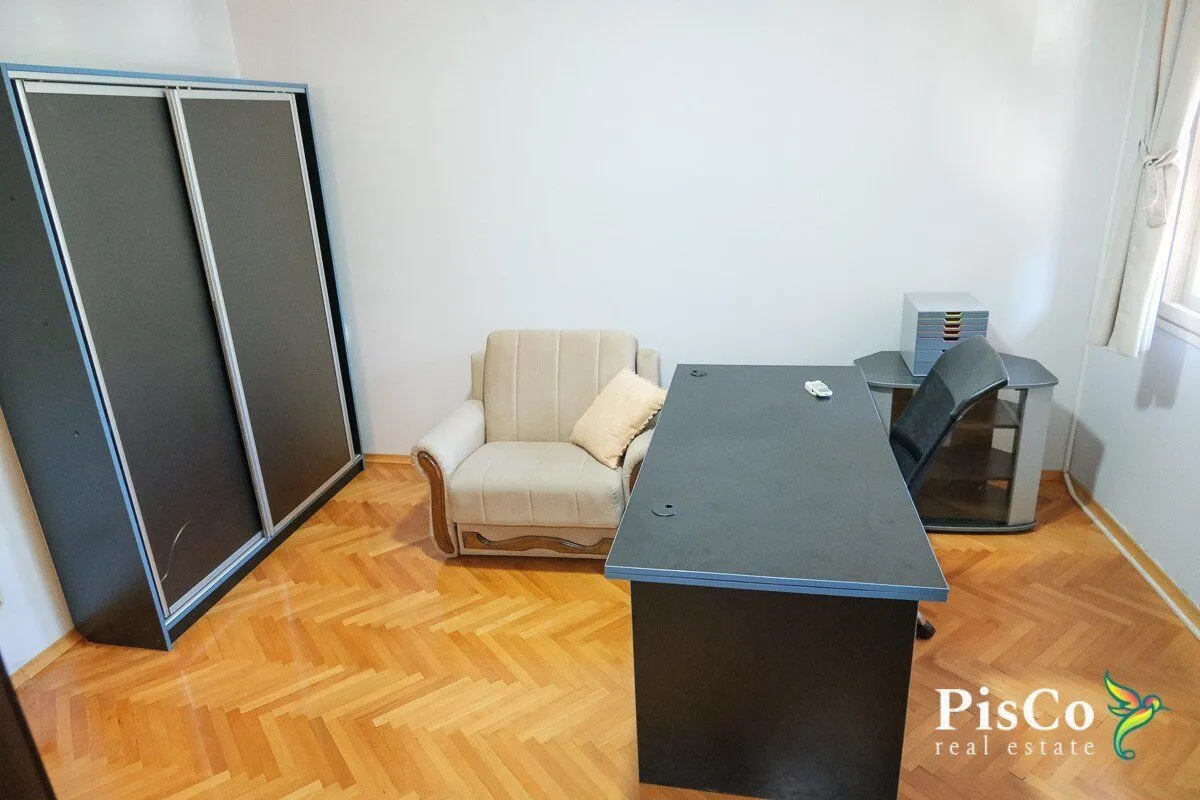 Izdavanje, poslovni prostor, 60m², Preko Morače, Podgorica