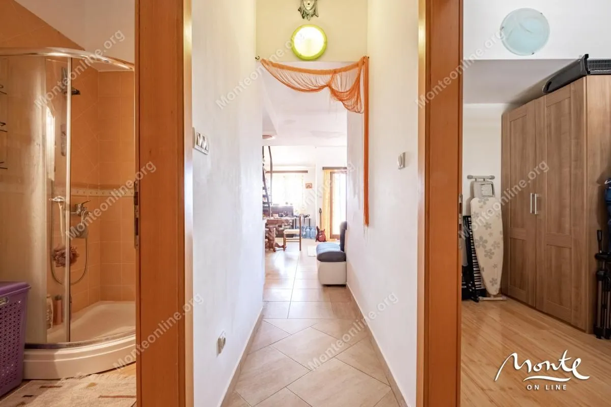 Prodaja, dvosoban stan, 72m², Kamenari, Herceg Novi