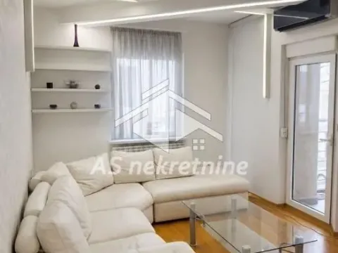 Rent, two bedroom apartment, 45m², Đeram Pijaca, Beograd - image 2