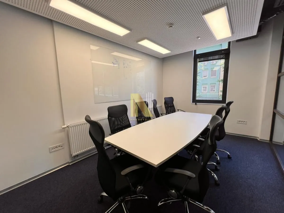 Rent, office space, 527m², Podbara, Novi Sad Sve Podlokacije