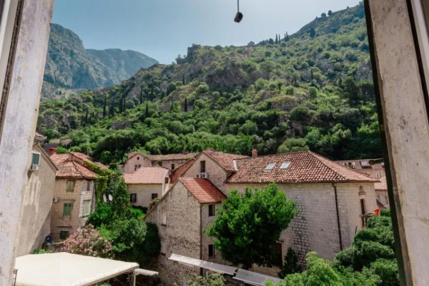 Prodaja, dvosoban stan, 62m², Stari Grad Kotor, Kotor