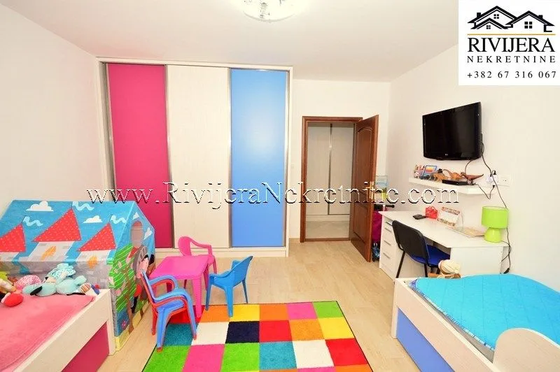 Prodaja, dvosoban stan, 85m², Đenovići, Herceg Novi