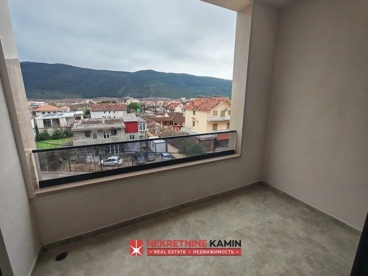 Prodaja, trosoban stan, 121m², Lastva Grbaljska, Kotor