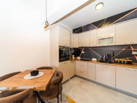 Rent, two bedroom apartment, 58m², Stara Varoš, Podgorica - image 4