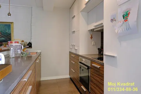 Sale, four bedroom apartment, 161m², Kalenić Pijaca, Vračar Sve Podlokacije - image 7