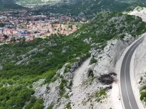 Prodaja, plac, 40000m², Cetinje, Crna Gora - image 7