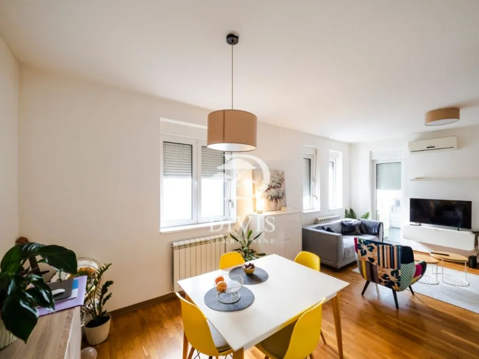 Sale, three bedroom apartment, 70m², Autokomanda, Voždovac Sve Podlokacije