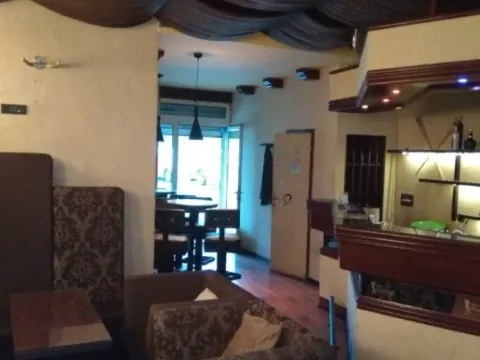 Izdavanje, poslovni prostor, 45m², Preko Morače, Podgorica - image 4