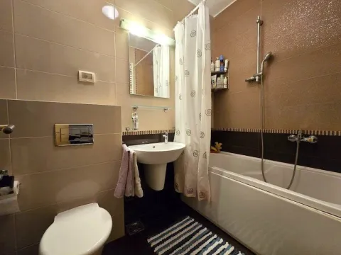 Izdavanje, stan, 46m², Blok 6, Podgorica - image 6