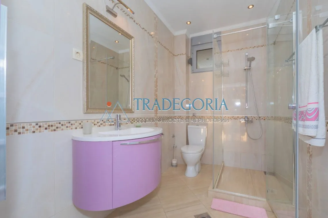 Prodaja, kuća, 247m², Buljarica, Budva