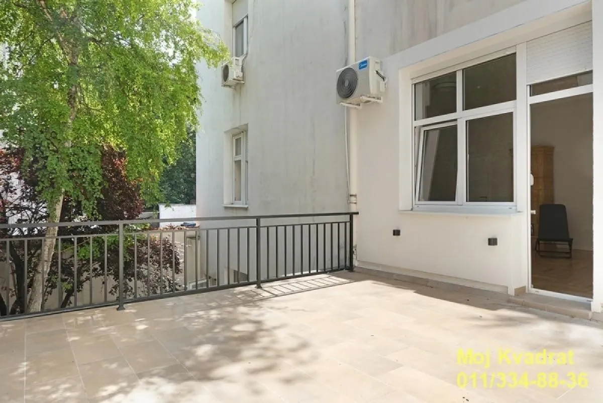 Izdavanje, dvosoban stan, 53m², Obilićev Venac, Beograd