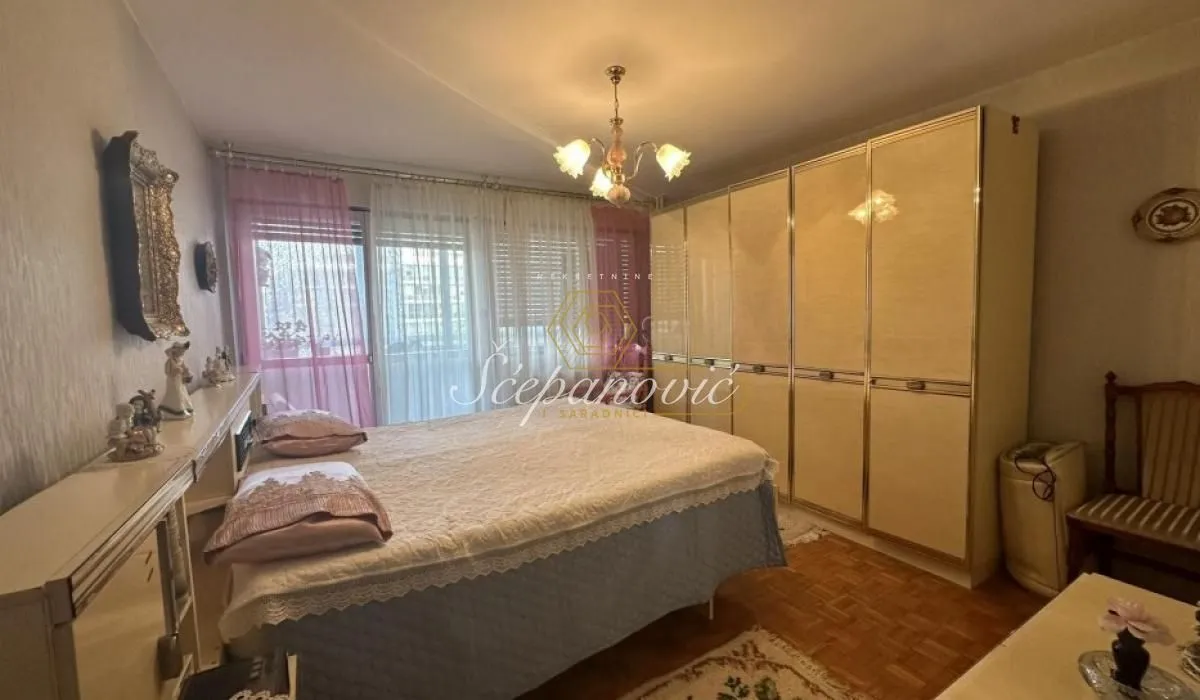 Prodaja, dvosoban stan, 63m², Bulevar Oslobodjenja, Novi Sad Sve Podlokacije
