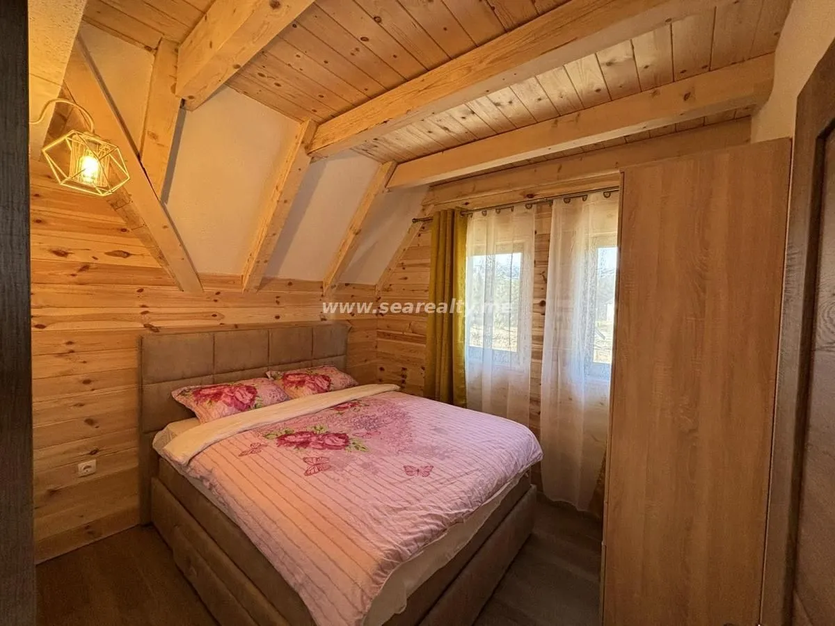 Sale, house, 320m², Žabljak, Crna Gora