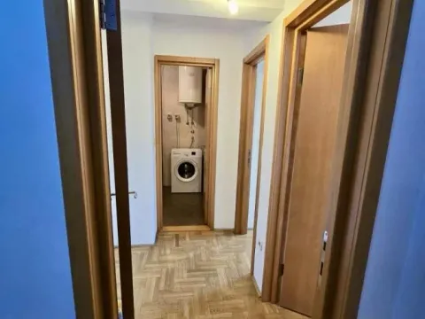 Prodaja, stan, 64m², Stari Aerodrom, Podgorica - image 4