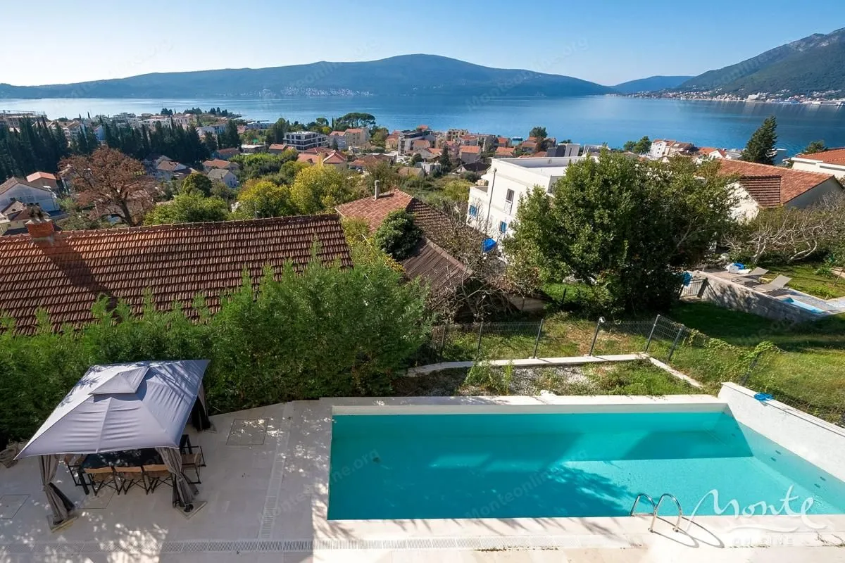 Prodaja, dvosoban stan, 100m², Donja Lastva, Tivat