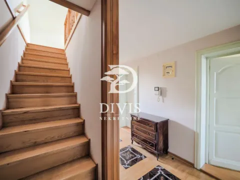 Sale, house, 171m², Voždovac Sve Podlokacije, Beograd - image 2