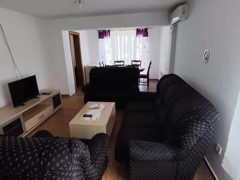 Rent, house, 60m², Momišići, Podgorica - image 1