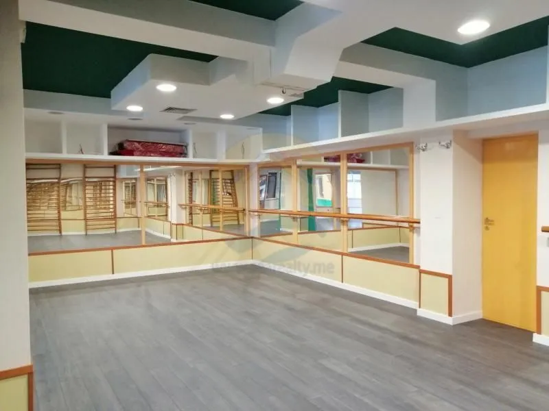 Sale, office space, 250m², Kotor, Crna Gora