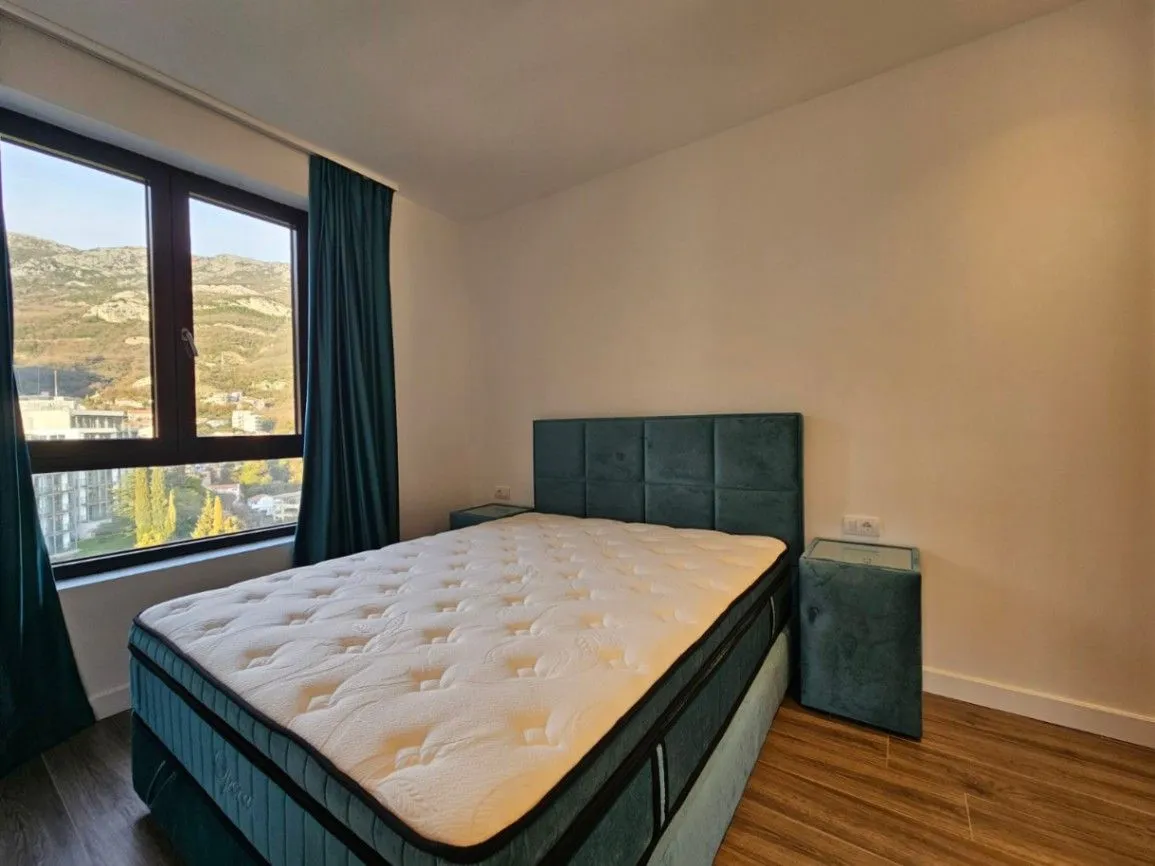Prodaja, trosoban stan, 200m², Rafailovići, Budva