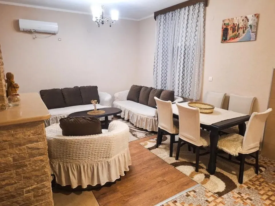 Rent, three bedroom apartment, 100m², Stari Aerodrom, Podgorica