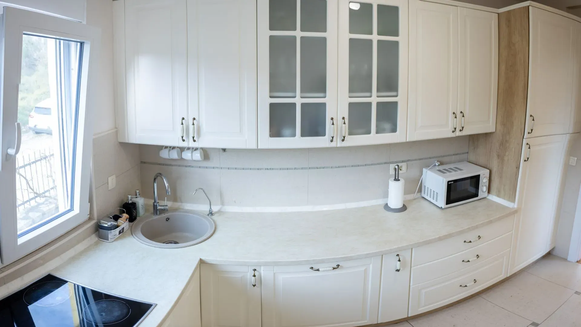 Rent, house, 111m², Kotor, Crna Gora