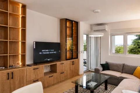 Rent, two bedroom apartment, 70m², City Kvart, Podgorica - image 3