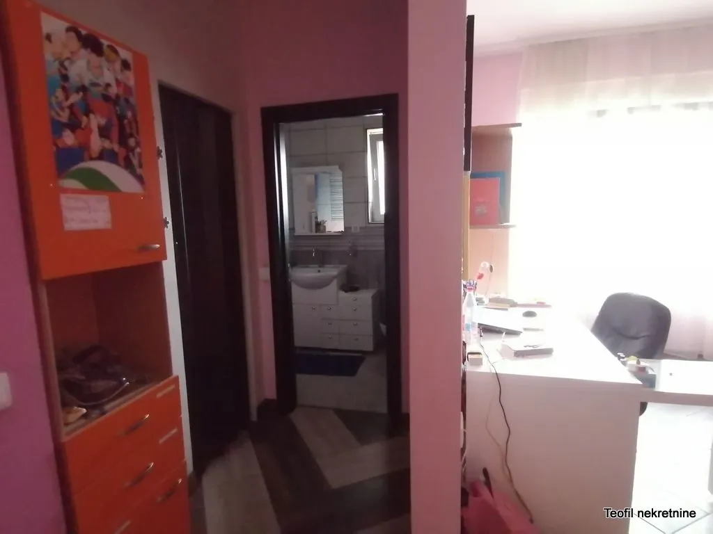 Prodaja, kuća, 256m², Surčin, Beograd