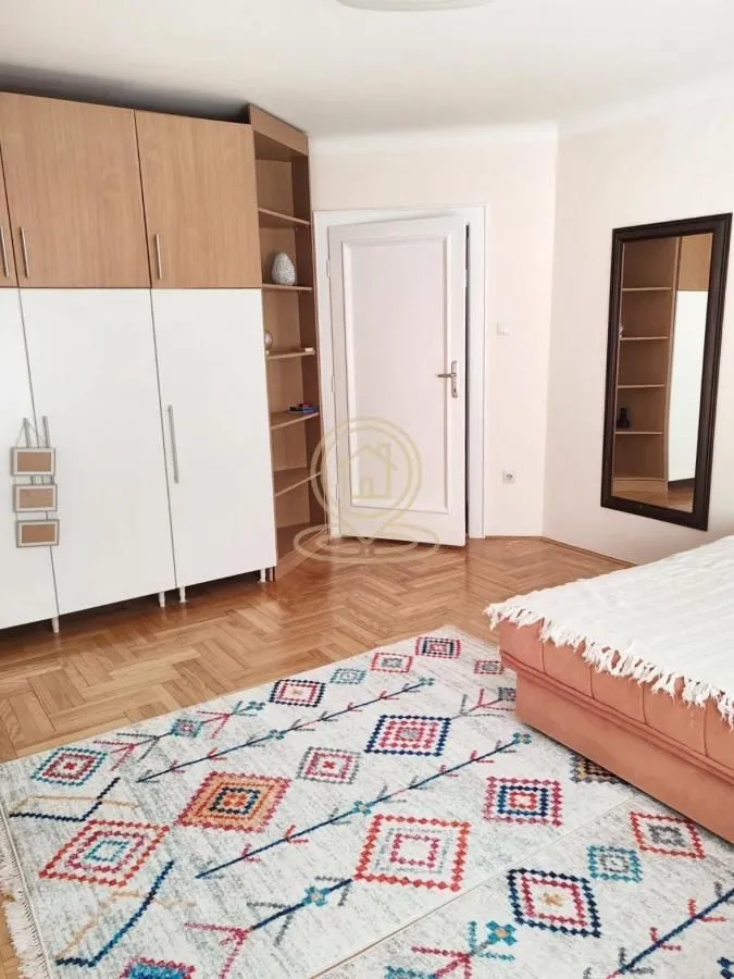 Rent, two bedroom apartment, 52m², Stari Grad, Beograd