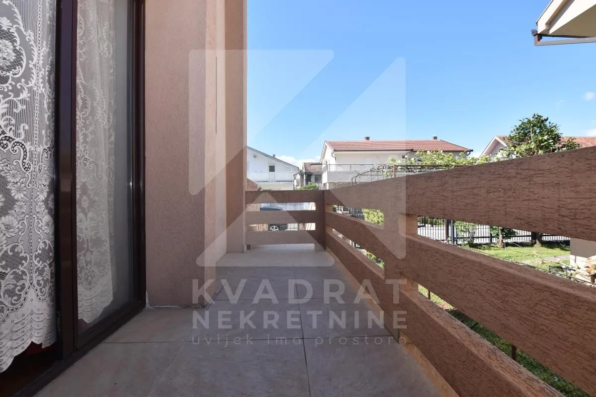 Prodaja, kuća, 260m², Stari Aerodrom, Podgorica