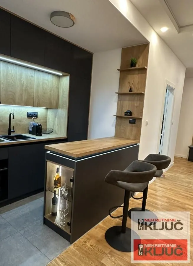 Prodaja, jednosoban stan, 42m², Petrovaradin, Novi Sad