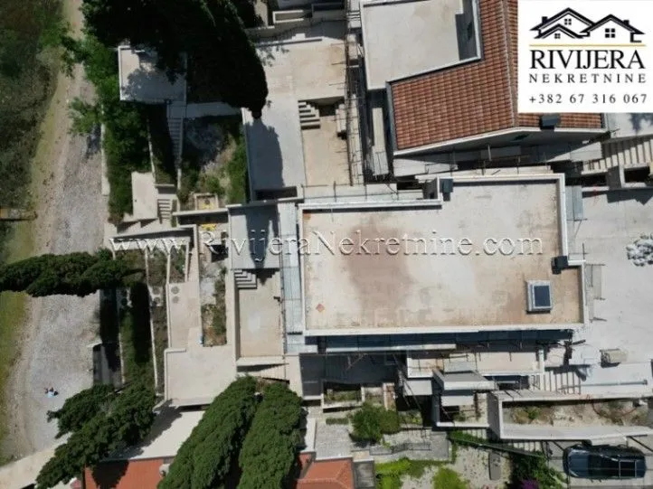 Prodaja, kuća, 430m², Njivice, Herceg Novi