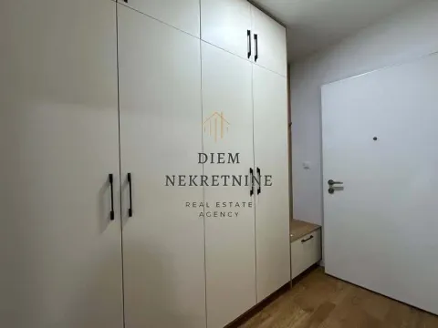 Izdavanje, jednosoban stan, 45m², Šušanj, Bar - image 12