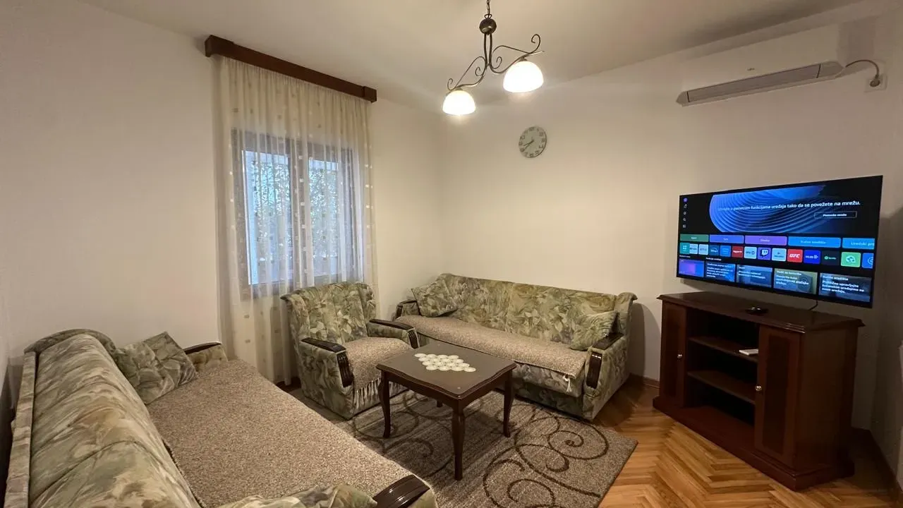 Izdavanje, dvosoban stan, 90m², Čeluga, Bar