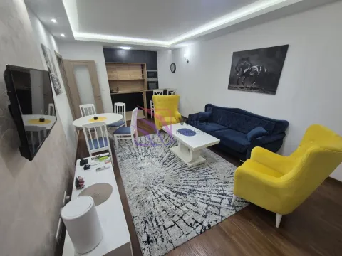 Rent, two bedroom apartment, 77m², Master Kvart, Podgorica - image 9