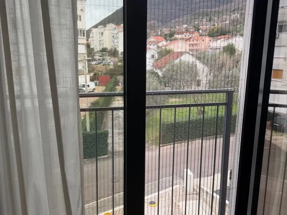 Rent, one bedroom apartment, 45m², Bijela, Herceg Novi