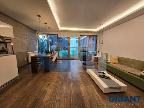 Prodaja, četvorosoban stan, 115m², Kalenić Pijaca, Vračar Sve Podlokacije - image 2