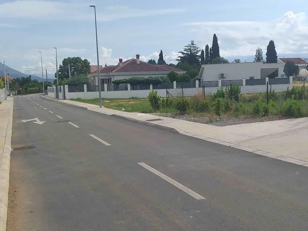 Prodaja, plac, 2184m², Donja Gorica, Podgorica