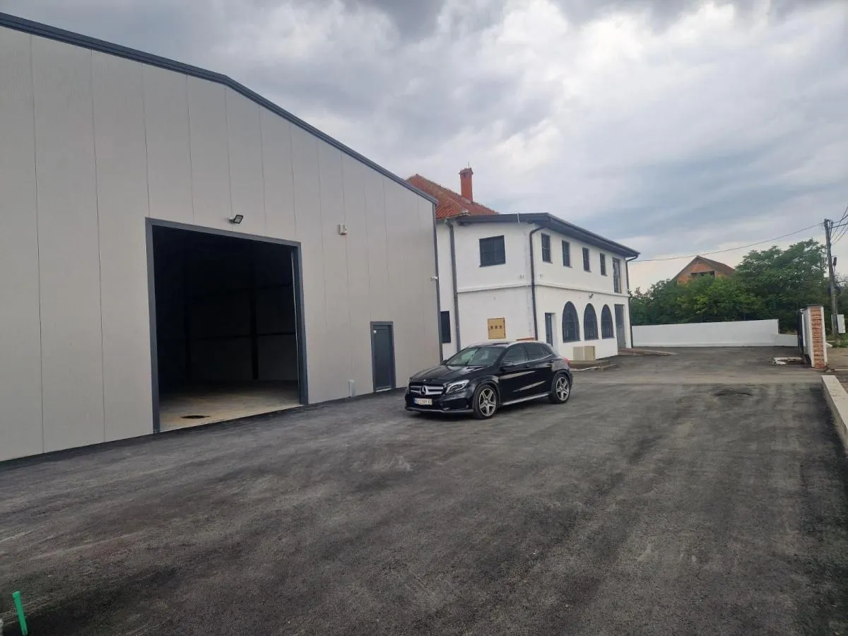 Izdavanje, poslovni prostor, 470m², Zemun Ugrinovci, Zemun Sve Podlokacije