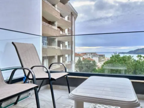 Sale, one bedroom apartment, 44m², Bečići, Budva - image 3