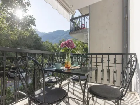 Prodaja, dvosoban stan, 80m², Risan, Kotor - image 5