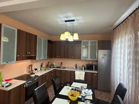 Izdavanje, kuća, 100m², Babino, Berane - image 9