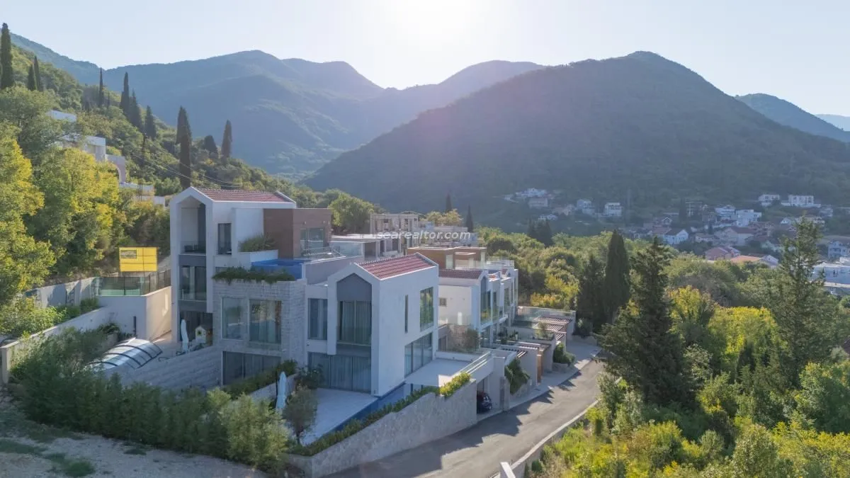 Prodaja, kuća, 286m², Donja Lastva, Tivat