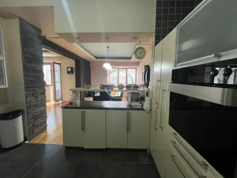 Sale, four bedroom apartment, 134m², Bulevar Oslobodjenja, Novi Sad Sve Podlokacije - image 9