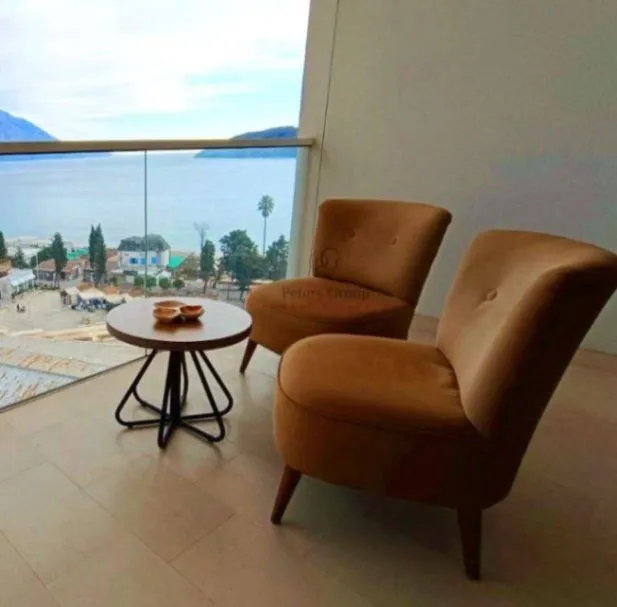 Izdavanje, jednosoban stan, 60m², Centar, Budva