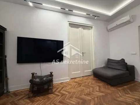 Izdavanje, dvosoban stan, 46m², Stari Grad, Beograd - image 10